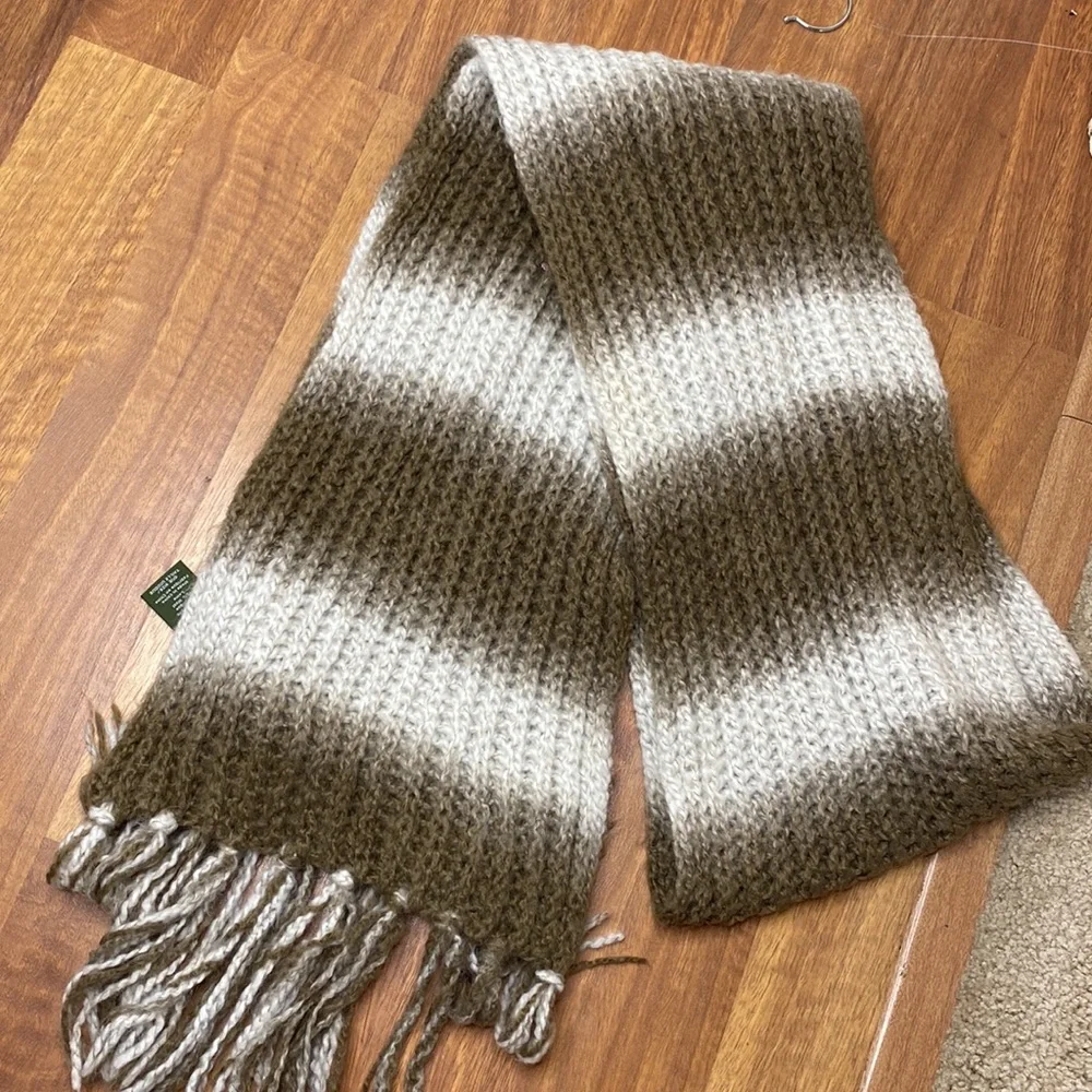 Eddie Bauer wool knit LARGE scarf